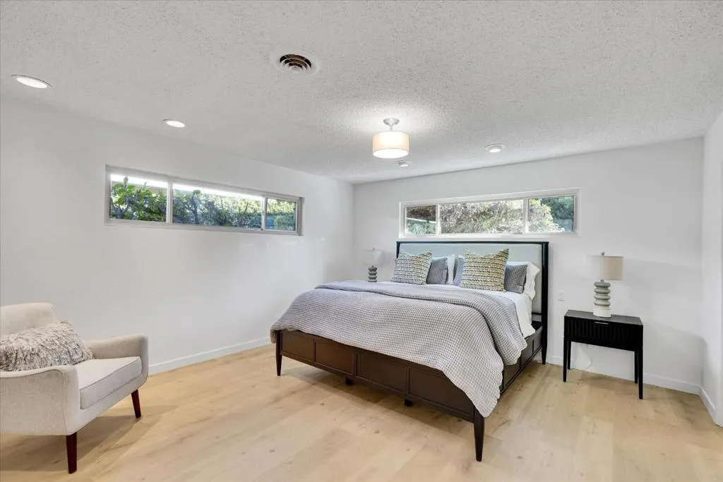 5930 Wilkinson Avenue, Valley Village, California 91607 home-pic-37