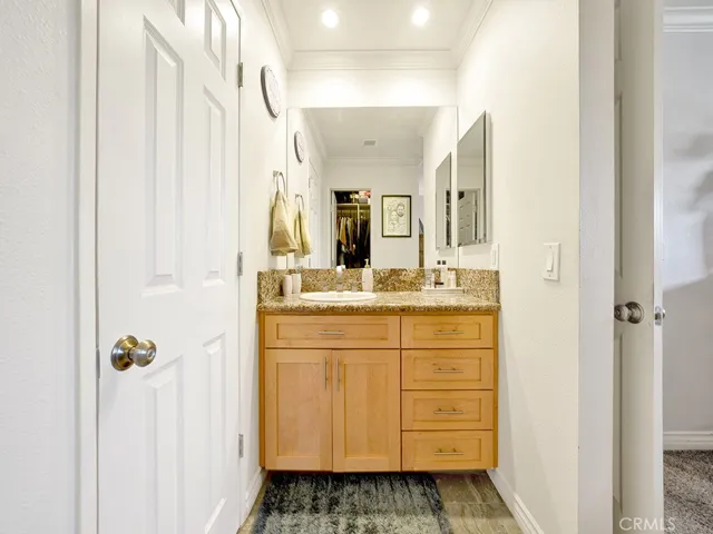 Upstairs Primary Bathroom