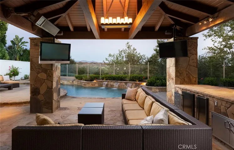8 Danville Lane, Coto De Caza, California 92679