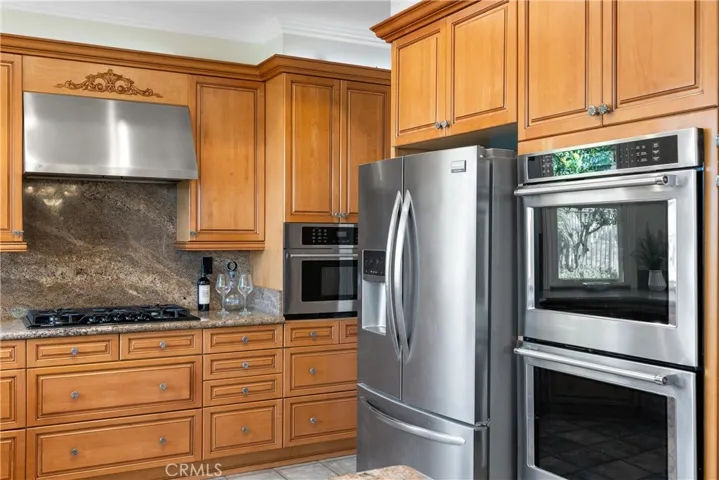 Stainless steel appliances and refrigerator with double ice-makers included