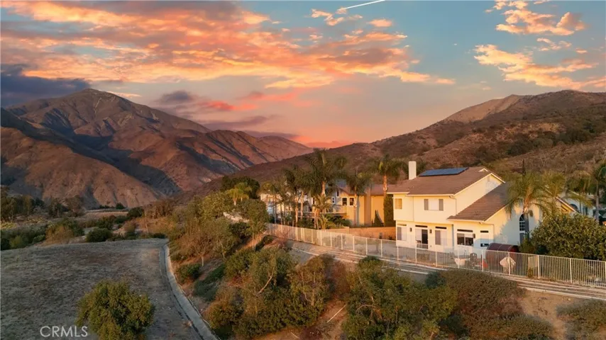 20631 Shadow Rock Lane, Rancho Santa Margarita, California 92679
