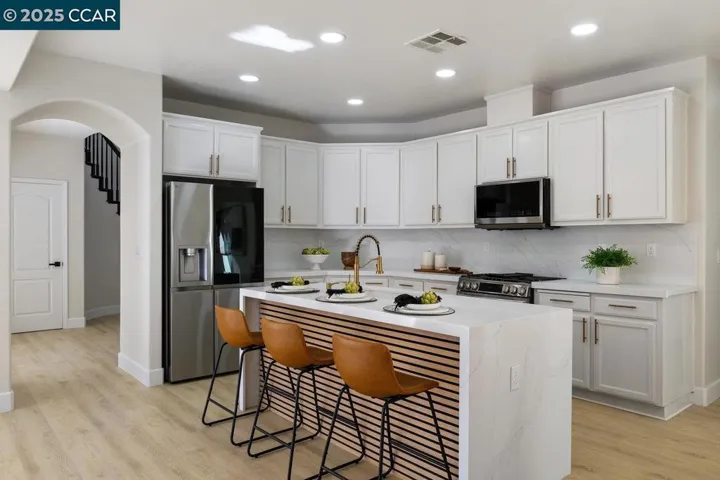 2312 Tennis Ln, Tracy, California 95377