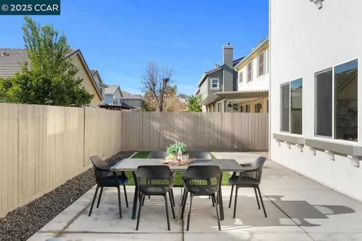 2312 Tennis Ln, Tracy, California 95377