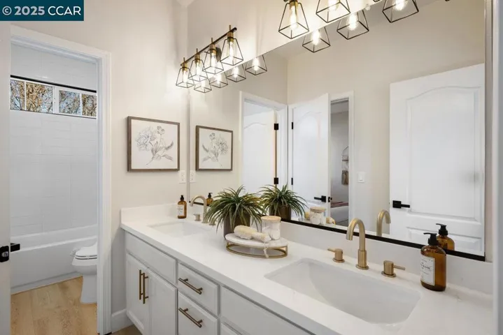 2312 Tennis Ln, Tracy, California 95377