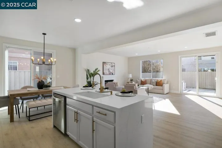2312 Tennis Ln, Tracy, California 95377