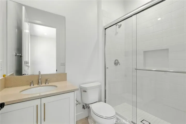 Secondary Bathroom: Silverado Modern Farmhouse - Ridge Collection at Bella Vista - Photo of Homesite 66.