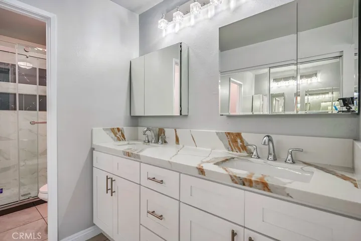 5576 E Vista Del Este, Anaheim Hills, California 92807