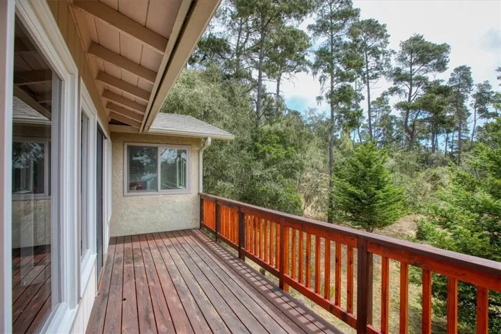 5854 Sunbury Avenue, Cambria, California 93428