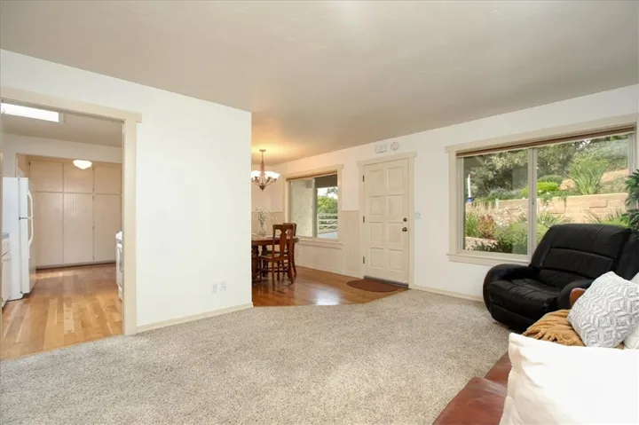 5854 Sunbury Avenue, Cambria, California 93428