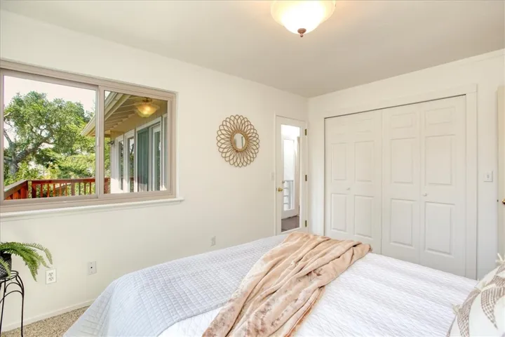 5854 Sunbury Avenue, Cambria, California 93428