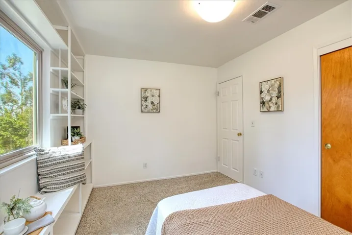 5854 Sunbury Avenue, Cambria, California 93428
