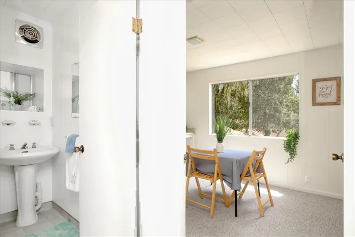 5854 Sunbury Avenue, Cambria, California 93428