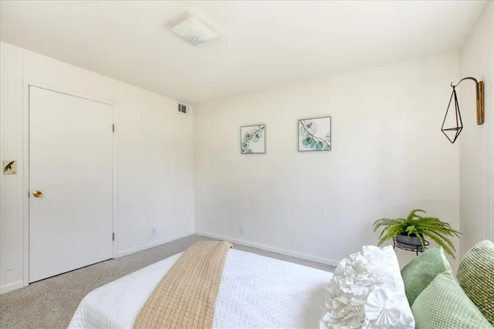 5854 Sunbury Avenue, Cambria, California 93428