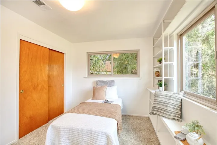 5854 Sunbury Avenue, Cambria, California 93428
