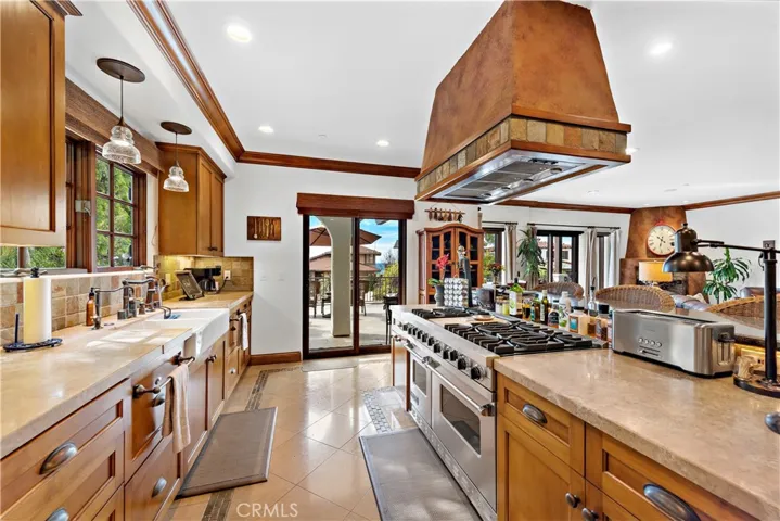 321 W Avenida Gaviota, San Clemente, California 92672