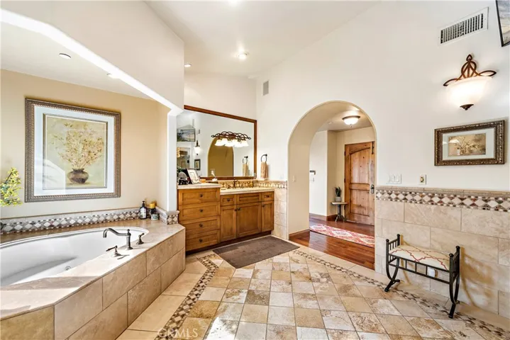 321 W Avenida Gaviota, San Clemente, California 92672