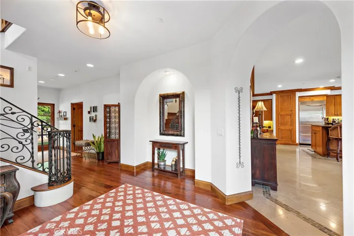 321 W Avenida Gaviota, San Clemente, California 92672