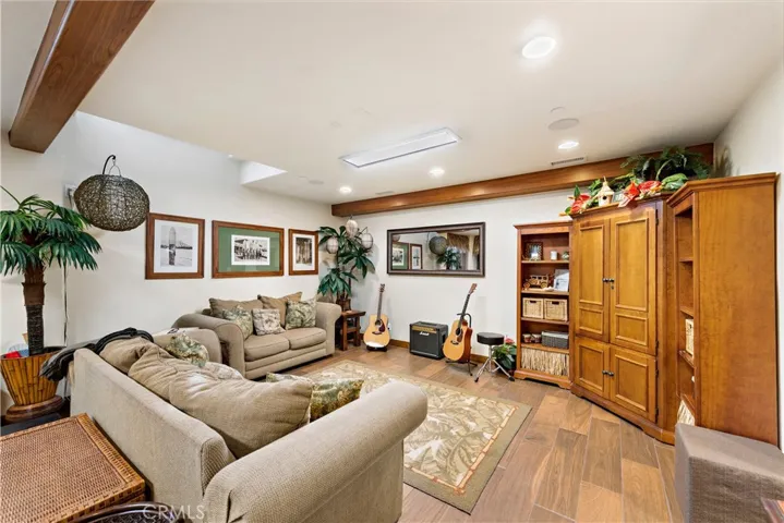 321 W Avenida Gaviota, San Clemente, California 92672