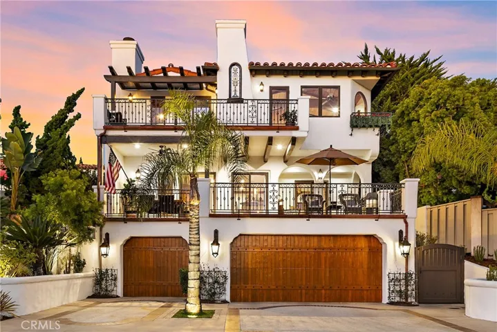 321 W Avenida Gaviota, San Clemente, California 92672