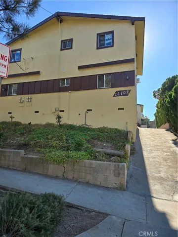 13702 Penn Street, Whittier, California 90602