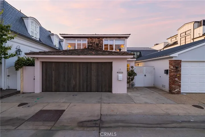 1411 E Bay Avenue, Newport Beach, California 92661