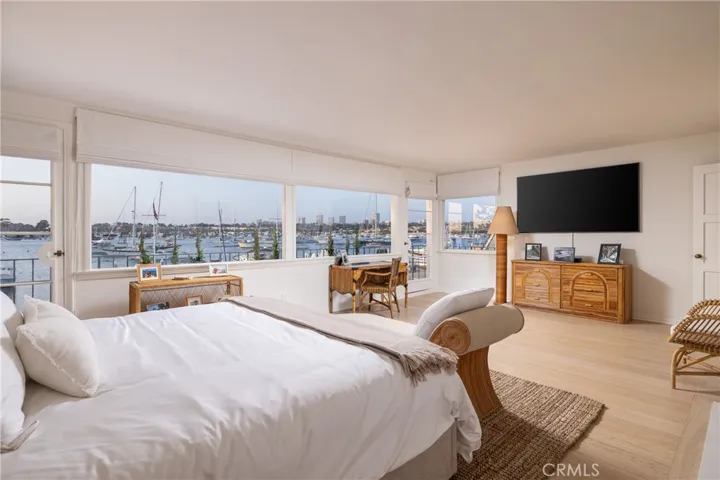 1411 E Bay Avenue, Newport Beach, California 92661