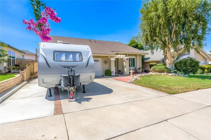 3262 Winnebago Lane, Riverside, California 92503