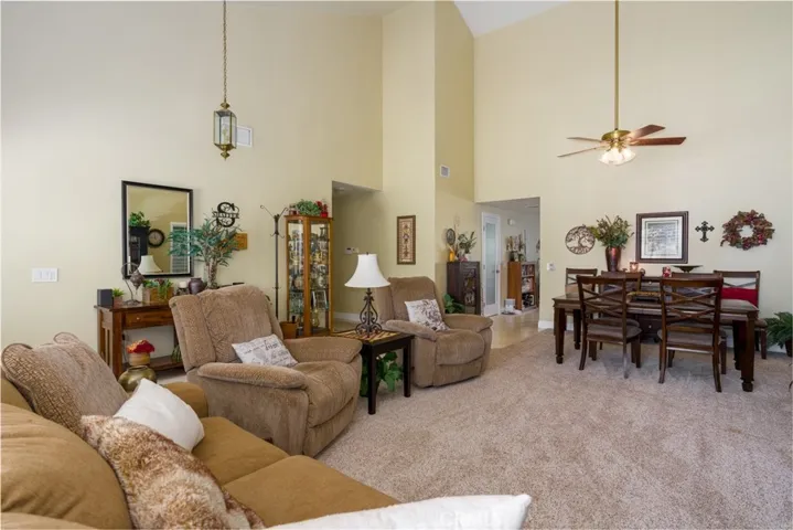 3262 Winnebago Lane, Riverside, California 92503