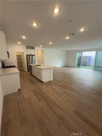 15844 Caterpillar Dr, Fontana, California 92336