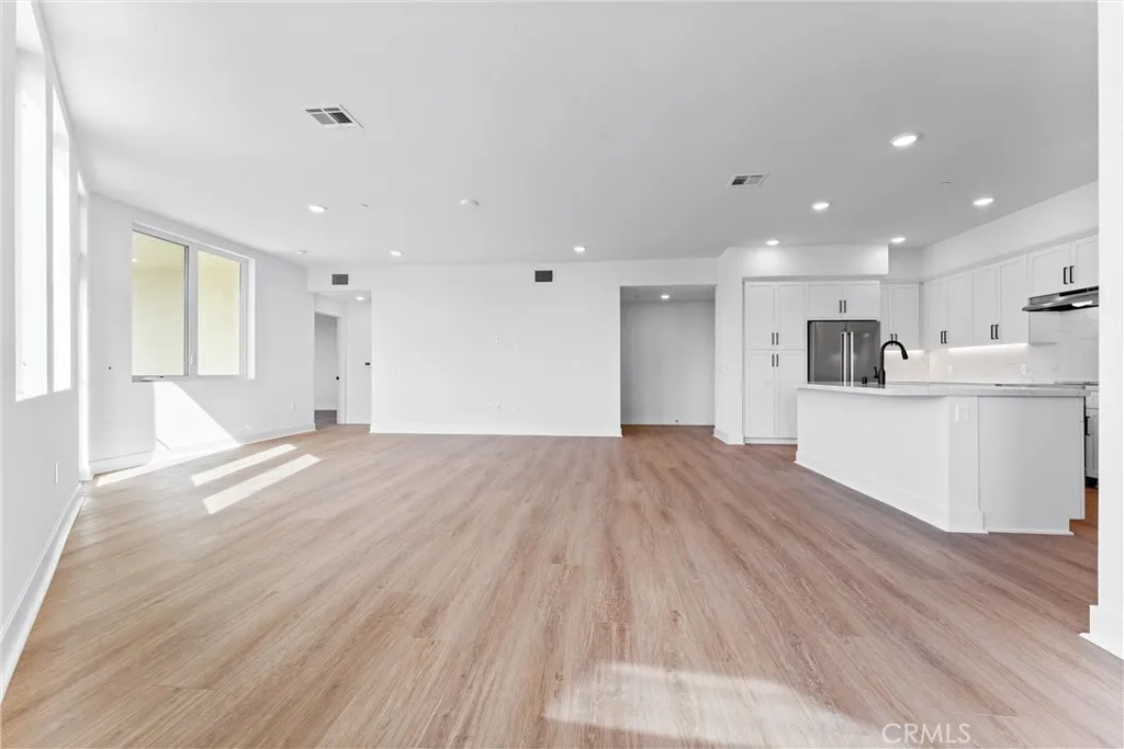 414 Main Street 205, Huntington Beach, California 92648 home-pic-5