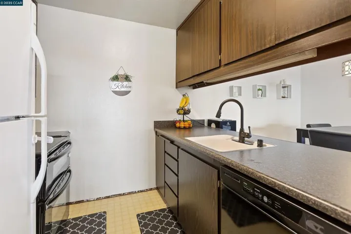 2029 Olivera Rd E, Concord, California 94520