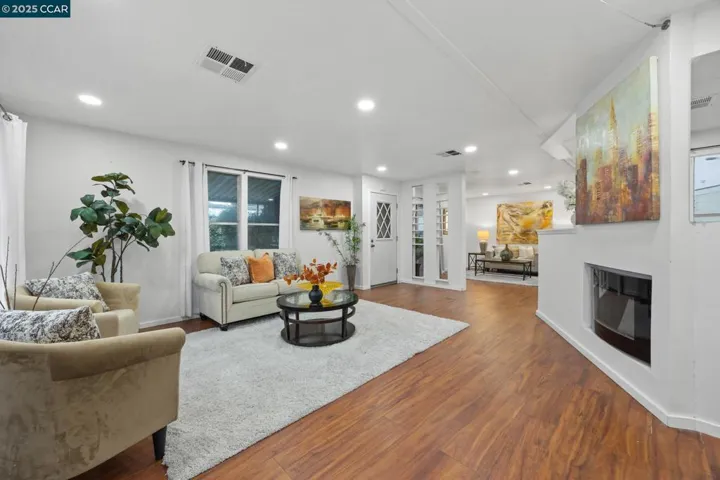 121 Paulette, Antioch, California 94509-4415