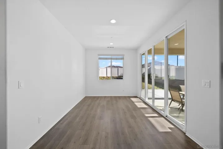 2810 Forestrun Street, Hemet, California 92543
