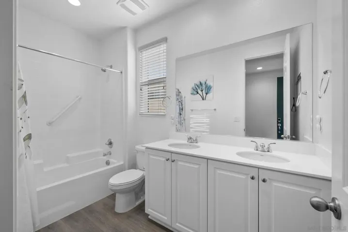 2810 Forestrun Street, Hemet, California 92543