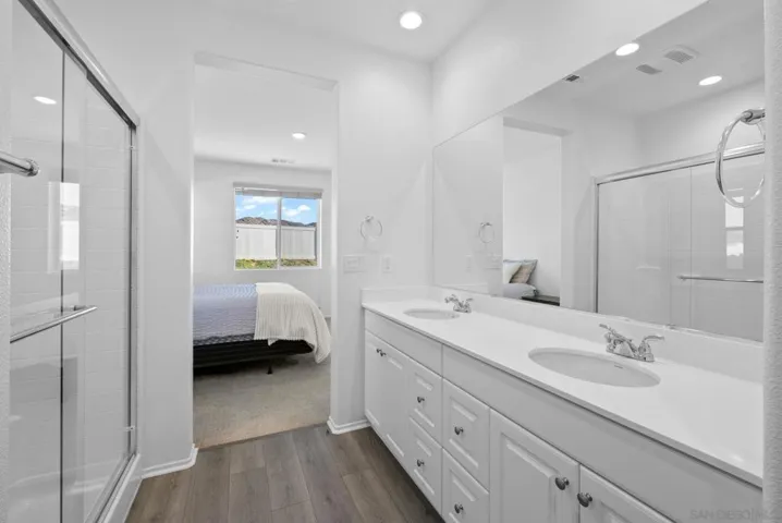 2810 Forestrun Street, Hemet, California 92543