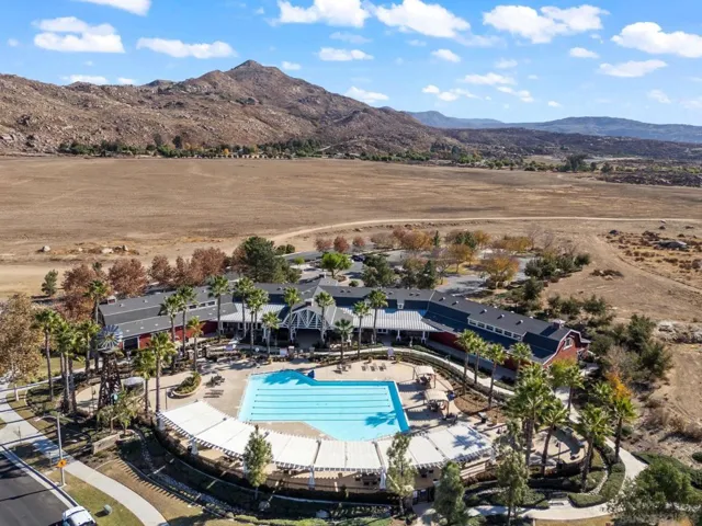 2810 Forestrun Street, Hemet, California 92543