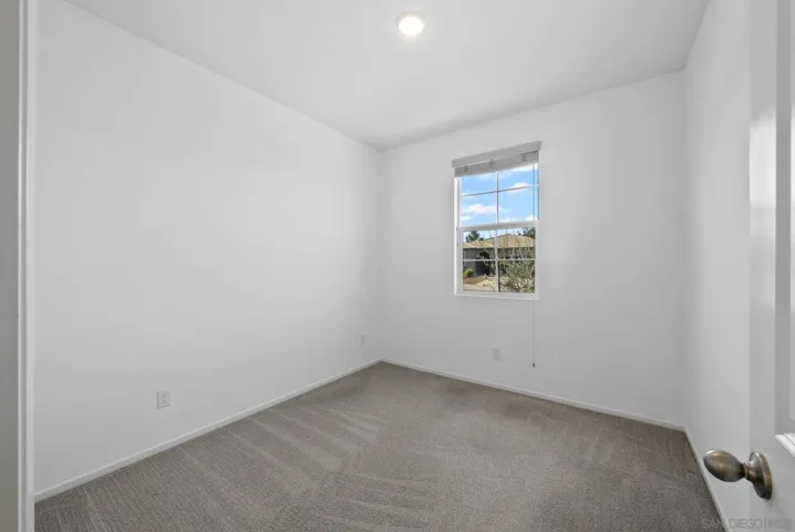 2810 Forestrun Street, Hemet, California 92543