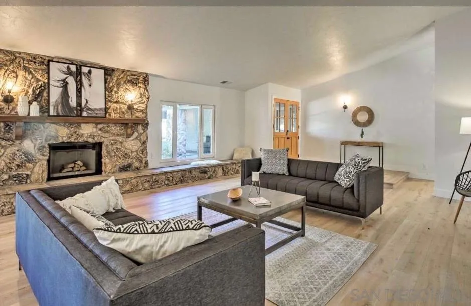 28114 Queensbridge Rd, Valley Center, California 92082 home-pic-28