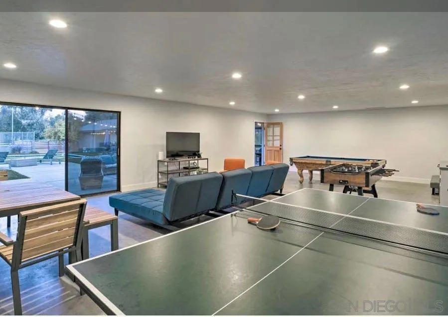 28114 Queensbridge Rd, Valley Center, California 92082 home-pic-20