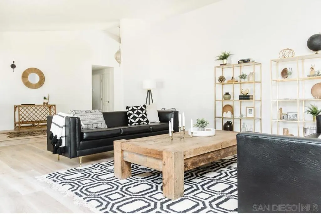 28114 Queensbridge Rd, Valley Center, California 92082 home-pic-14