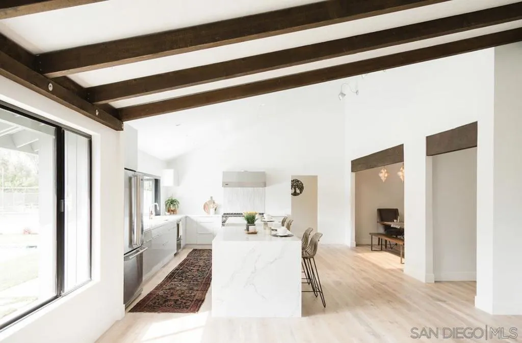28114 Queensbridge Rd, Valley Center, California 92082 home-pic-11