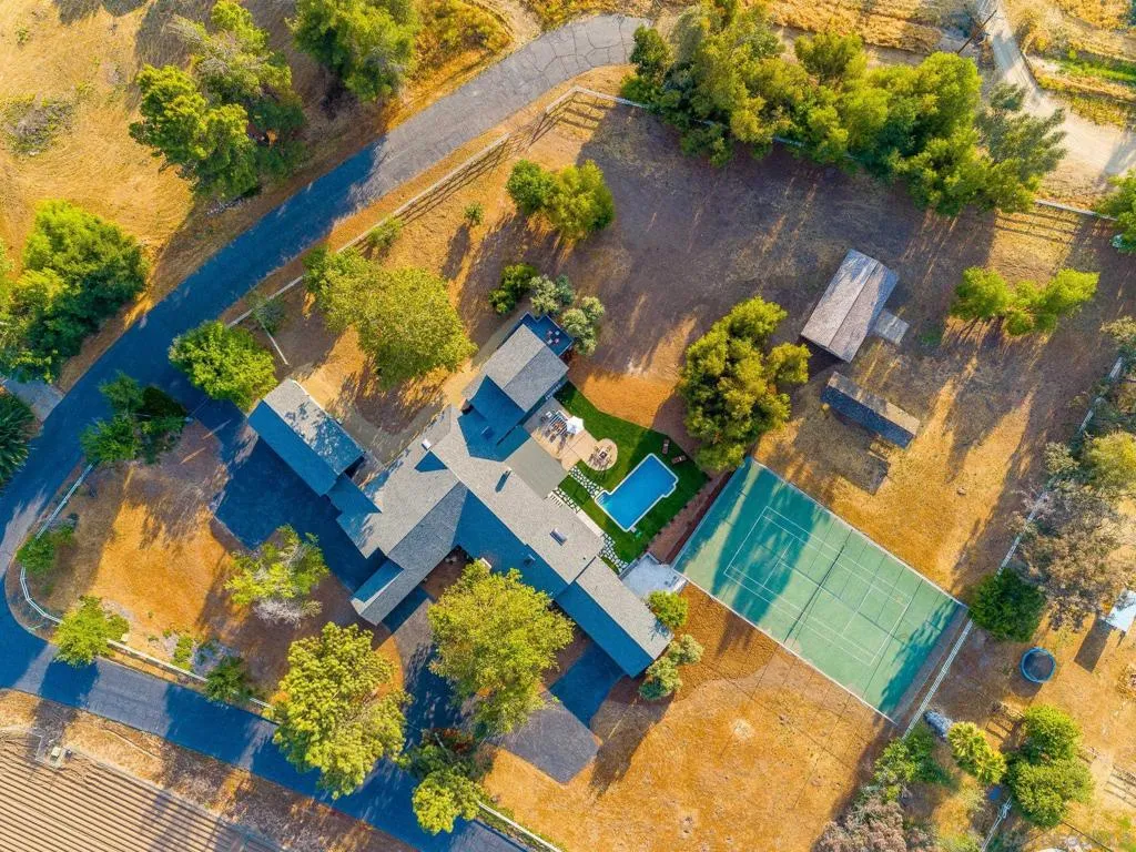 28114 Queensbridge Rd, Valley Center, California 92082 home-pic-0