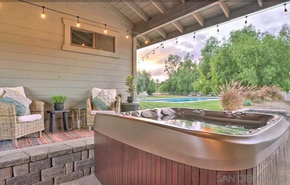 28114 Queensbridge Rd, Valley Center, California 92082 home-pic-19