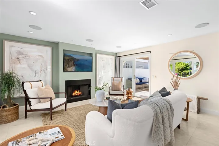 1569 E Ocean Boulevard, Newport Beach, California 92661