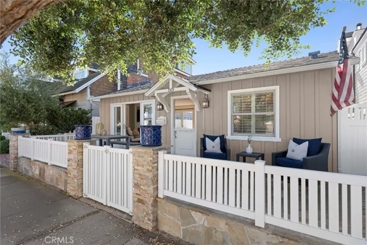 1569 E Ocean Boulevard, Newport Beach, California 92661