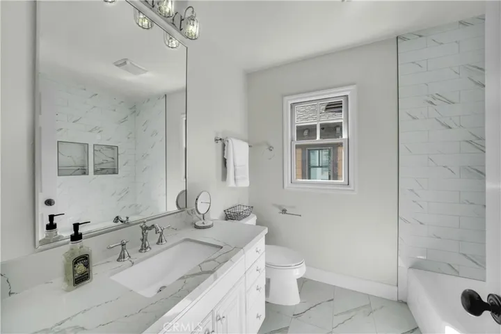 2672 Bungalow Place, Corona Del Mar, California 92625