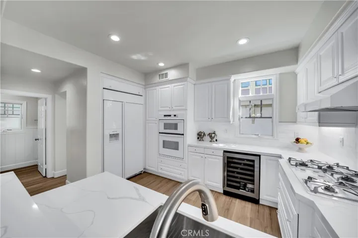 2672 Bungalow Place, Corona Del Mar, California 92625