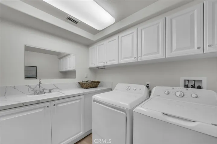 2672 Bungalow Place, Corona Del Mar, California 92625