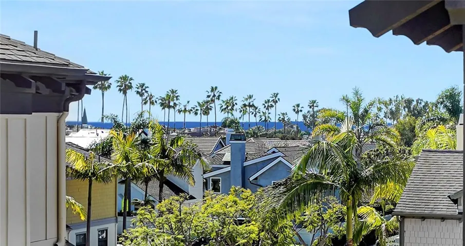 2672 Bungalow Place, Corona Del Mar, California 92625
