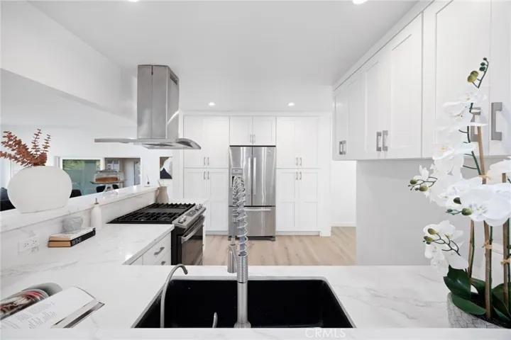 2320 Saint Joseph Avenue, Long Beach, California 90815